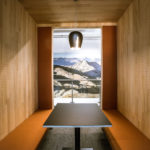 Sala riunione piccola nella sede centrale di Bergzeit