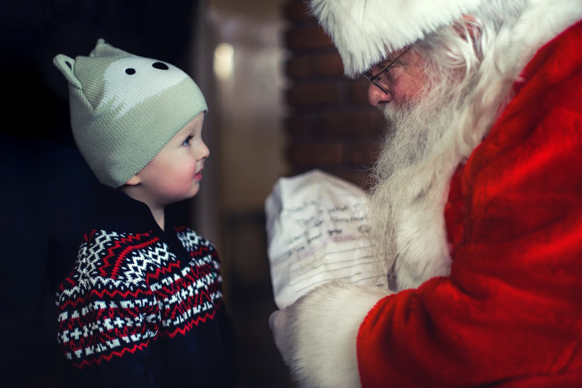 I regali che vedrete qui sotto non saranno magari nella lista per Babbo Natale dei vostri bambini ma sono perfetti per stare sotto l'albero!