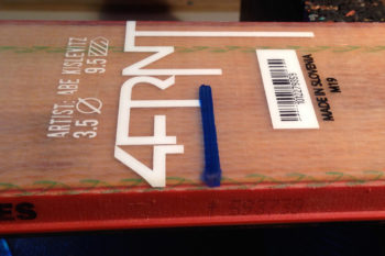 Segna il centro della scarpone sullo sci.