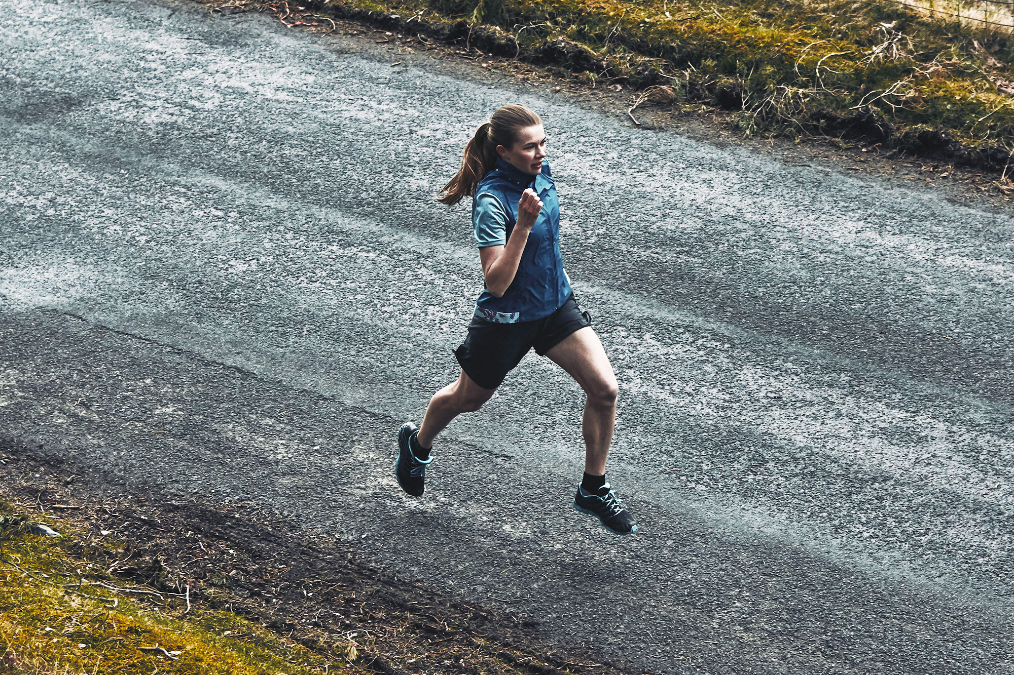 Il valore MVT misura la quantità di liquido evaporato in un periodo di tempo, mentre il valore RET indica la resistenza del tessuto alla trasmissione del vapore acqueo. | Foto: Gore Running Wear