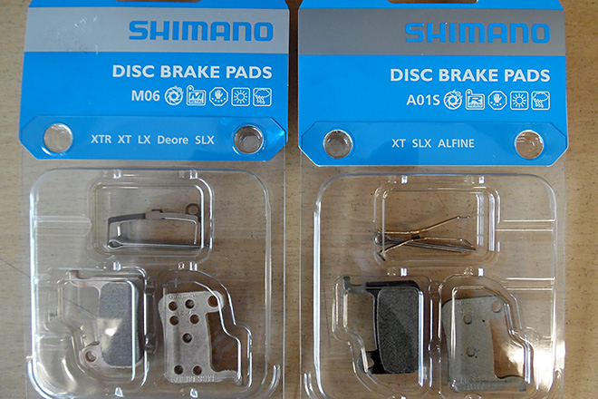 Pastiglie metalliche e in resina di Shimano.