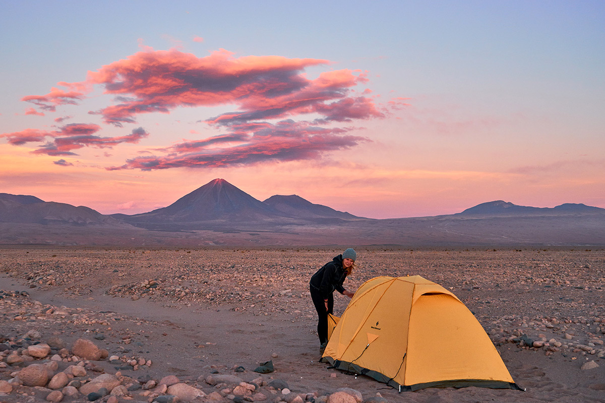Alta montagna, regioni miti e soleggiate, regioni fredde e piovose .... si deve decidere dove si utilizzerà maggiormente la tenda per potersi orientare verso il modello giusto. | Foto. Atacama
