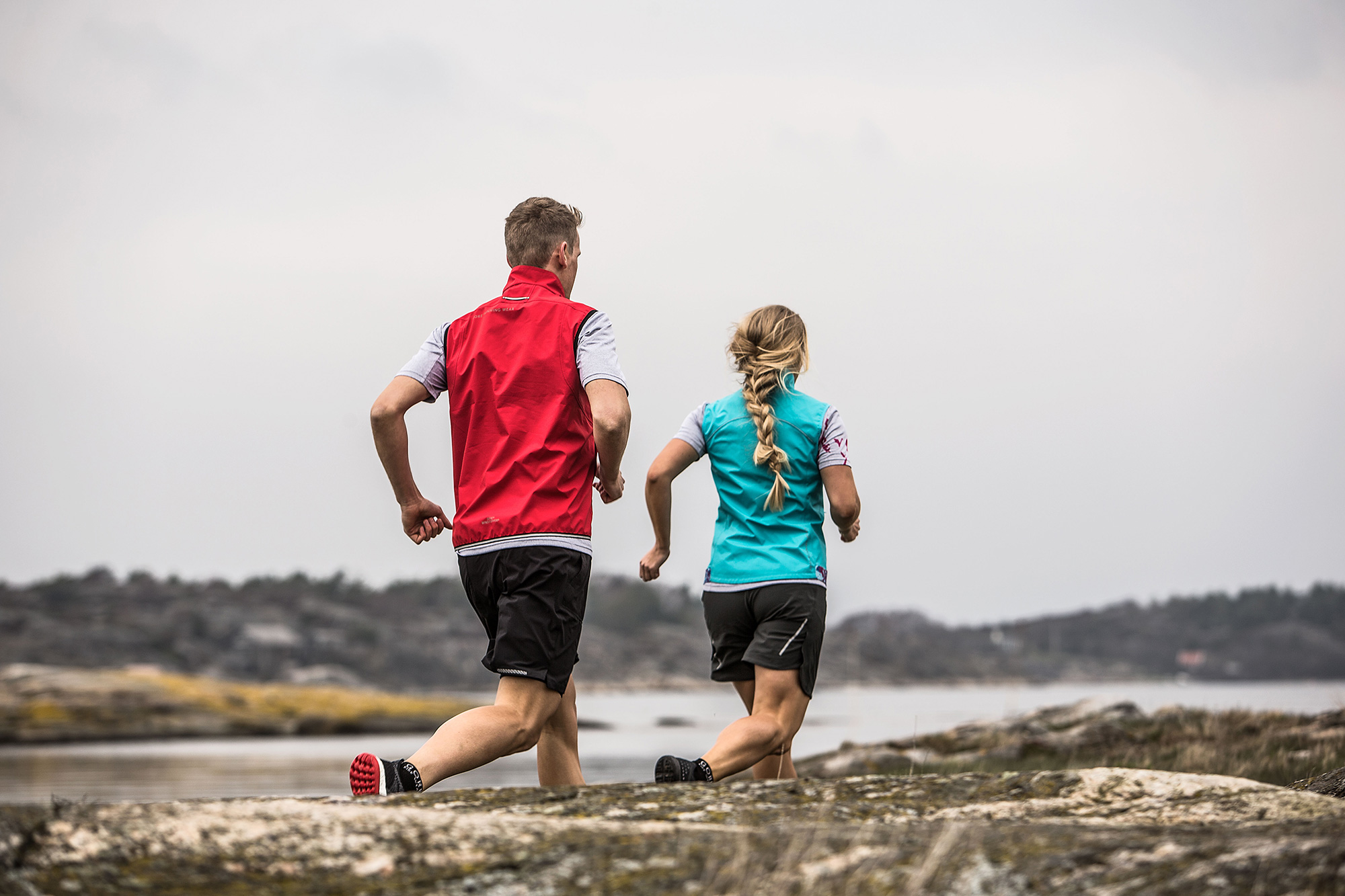 Con un peso ridotto e un'alta traspirabilità il Gore Active è adatto a sport intensi come il trail running!